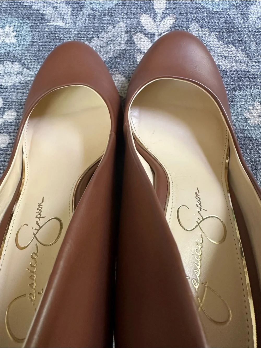 Jessica Simpson Brown Leather-Look Wedge Pumps size 8